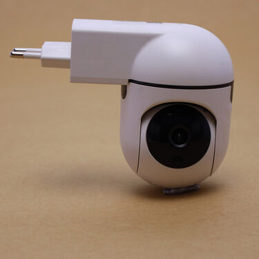 Wifi CCTV Security Camera With Plug In Design (CCTV28)