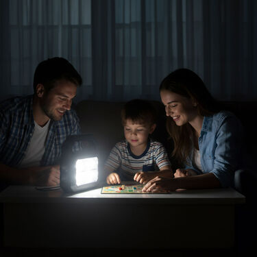 Solar Energy & Charging Bank Emergency Portable Lamp (LL14)