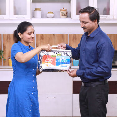 Hot and Cold Reusable Insulated Bags For Food Storage - Buy 1 Get 1 Free (2HCB1)