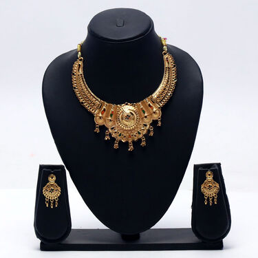 Shagun Golden Necklace Set (SGNS2)