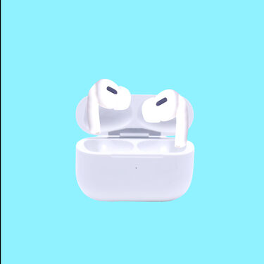 Wireless Earpods With Free Rechargeable Golden Trimmer (TWS83)