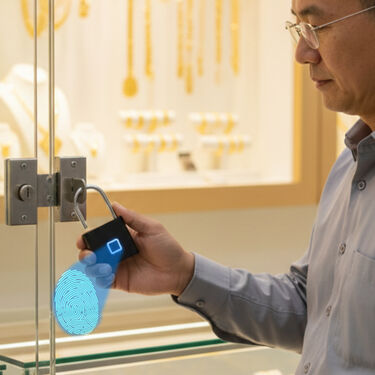 Fingerprint Smart Lock (AHS2)