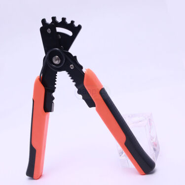 5 IN 1 Wire Stripper Multifunctional Wire Cutter And Stripping Pliers (HT46)